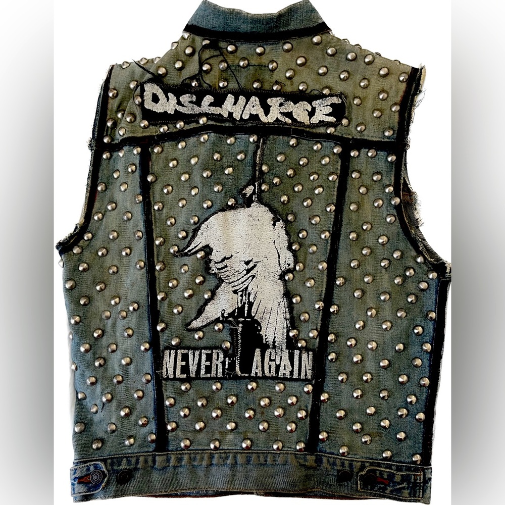 Vintage Levi’s custom punk denim vest SMALL with set of 4 Supreme pins